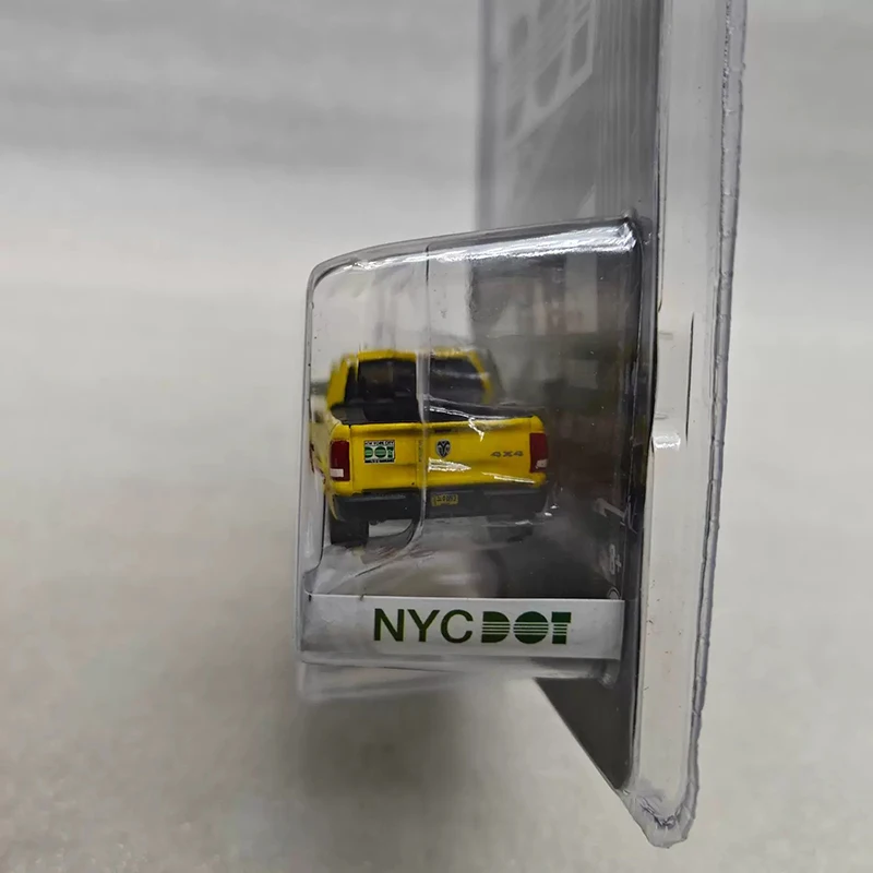 โมเดลรถอัลลอยด์ Greenlight ขนาด 1:64 รุ่น Ram 2500 ปี 2017 ของสะสมตกแต่ง ของเล่นวันหยุด ของที่ระลึก ของขวัญ