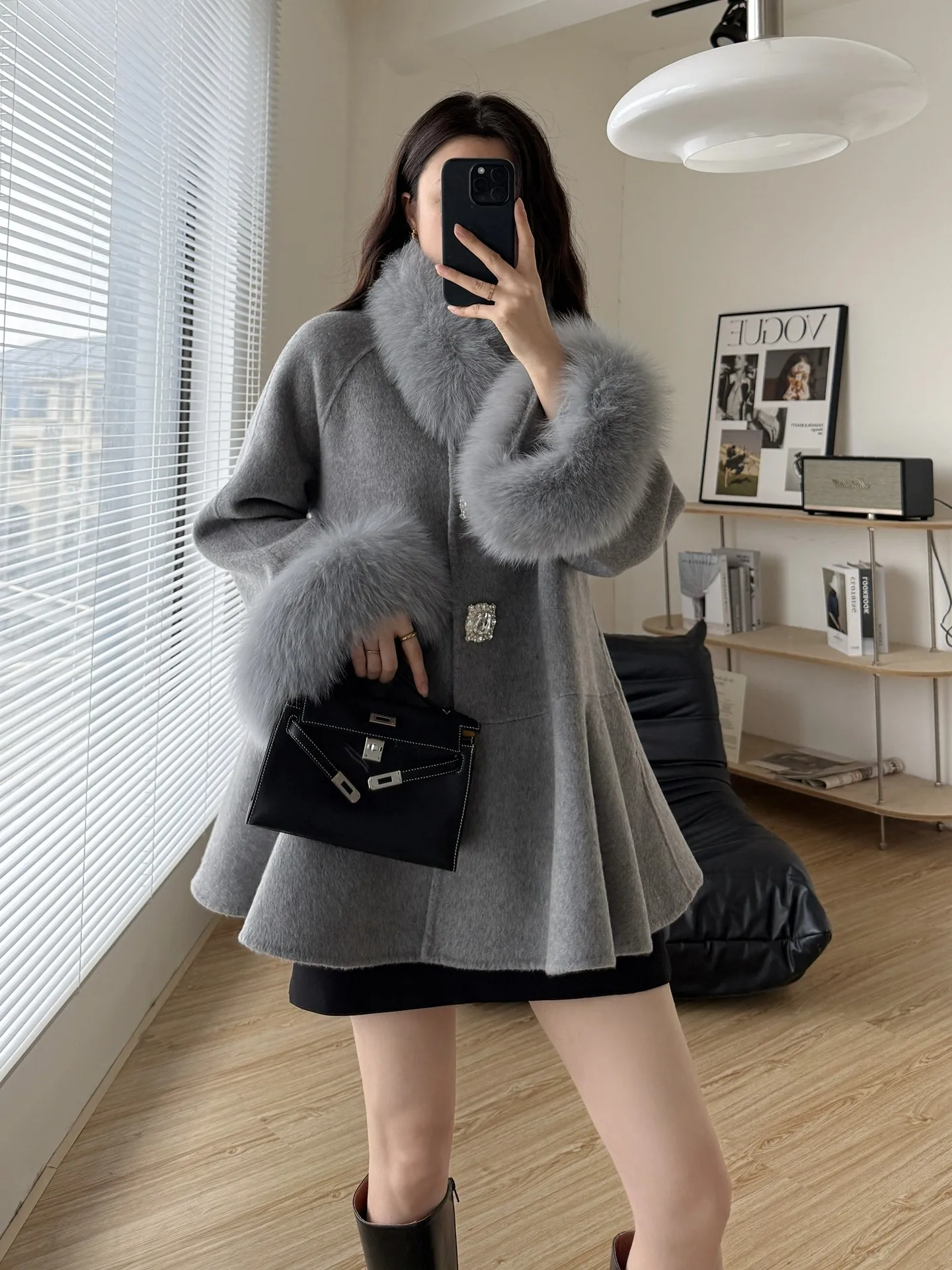 رداء رأس السنة 2025 شتاء جديد متوسط وطويل فرو الثعلب كم حجر الراين مشبك على الوجهين معطف صوفي معطف المرأة