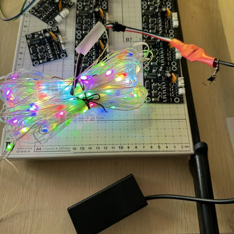 줄 장식용 DDDZ 20M LED 스트링 라이트, 속도와 색상 조절이 가능한 대형 삼각형 LED 델타 풍선 연