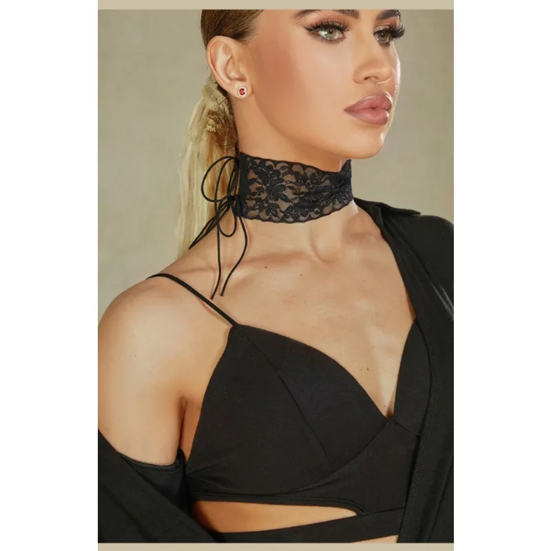 Traje de entrenamiento de accesorios de baile latino con correa para el cuello ZYM personalizado con cuello ajustable