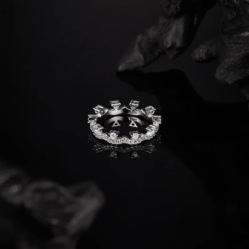

BR 925 Sterling Silver GRA Moissanite Crown Ring for Women, Stackable Fashion Band, Light Luxury Jewelry Gift