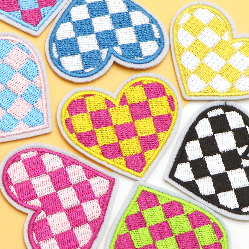 3PC/lot  Multi Checkered Heart Embroidered Patch  Iron Sew On Patch Embroidery Patch Checkered Print Heart Applique Iron On Patc