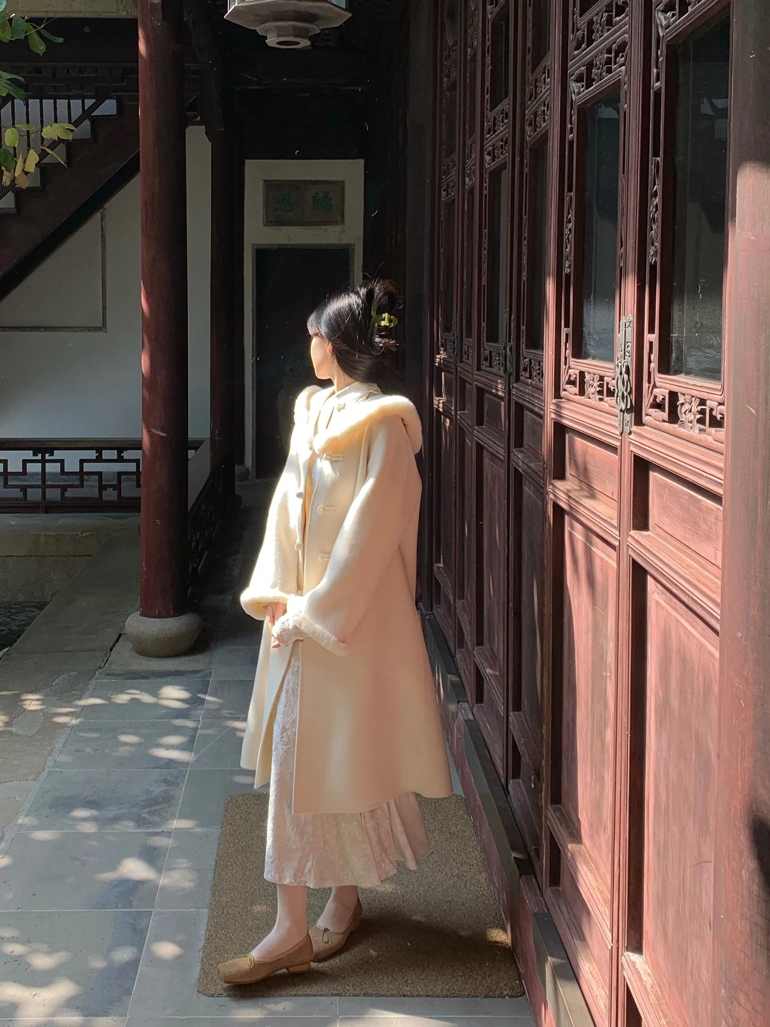 

New Chinese Sle Heavyweight Woolen Handmade Double-Faced Tweed Coat Warmth 20 Original Design Ladies Faion Winter Coat