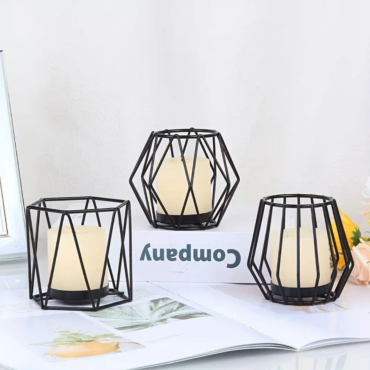 

Nordic Iron Golden Black Candle Holder Room Decoration Geometric Home Decor Candlestick For Wedding Party Christmas Decorations