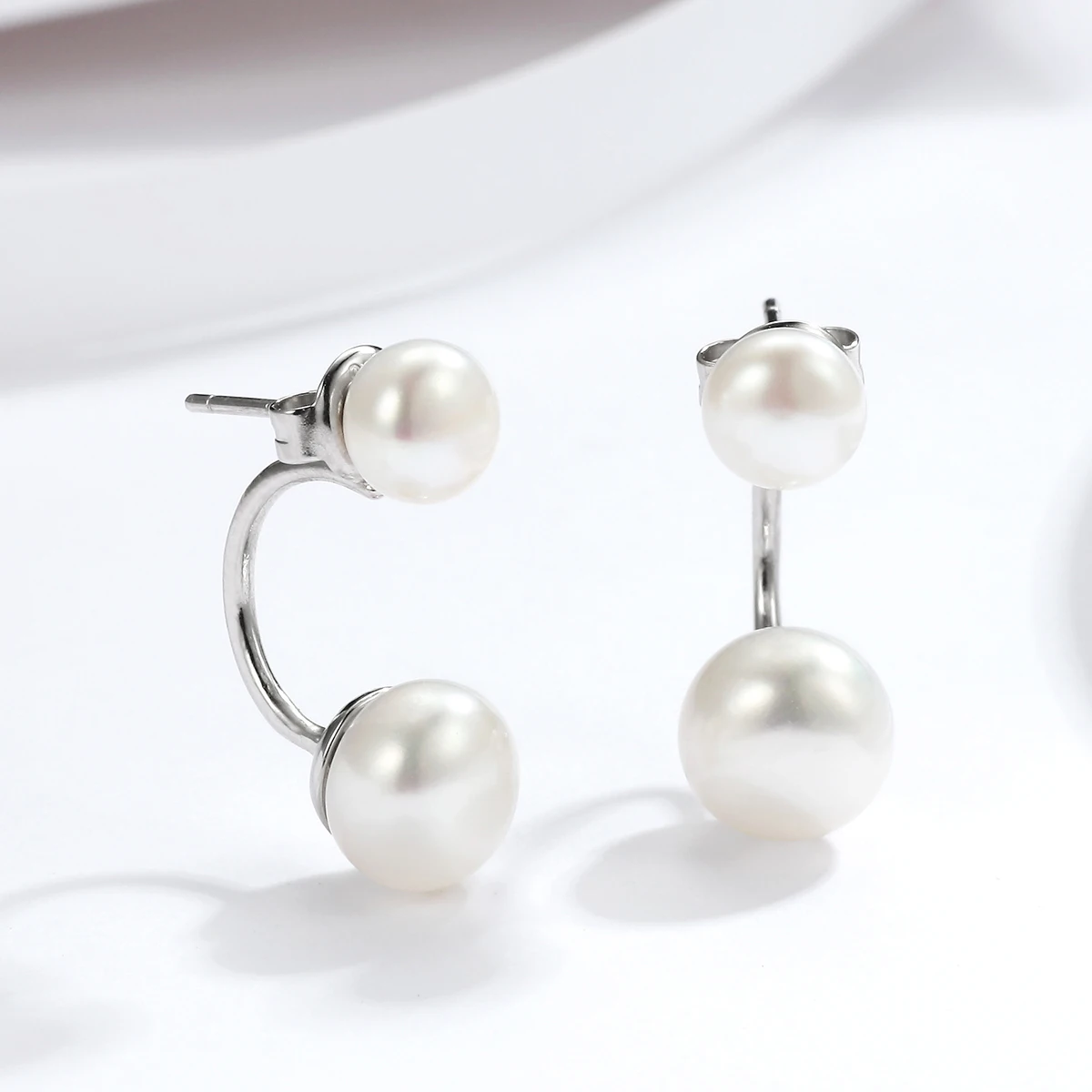 Natural Freshwater Pearls Bread Round 925 Sterling Silver Fashion Wireless Landline Phone Head Style Stud Earrings for Women