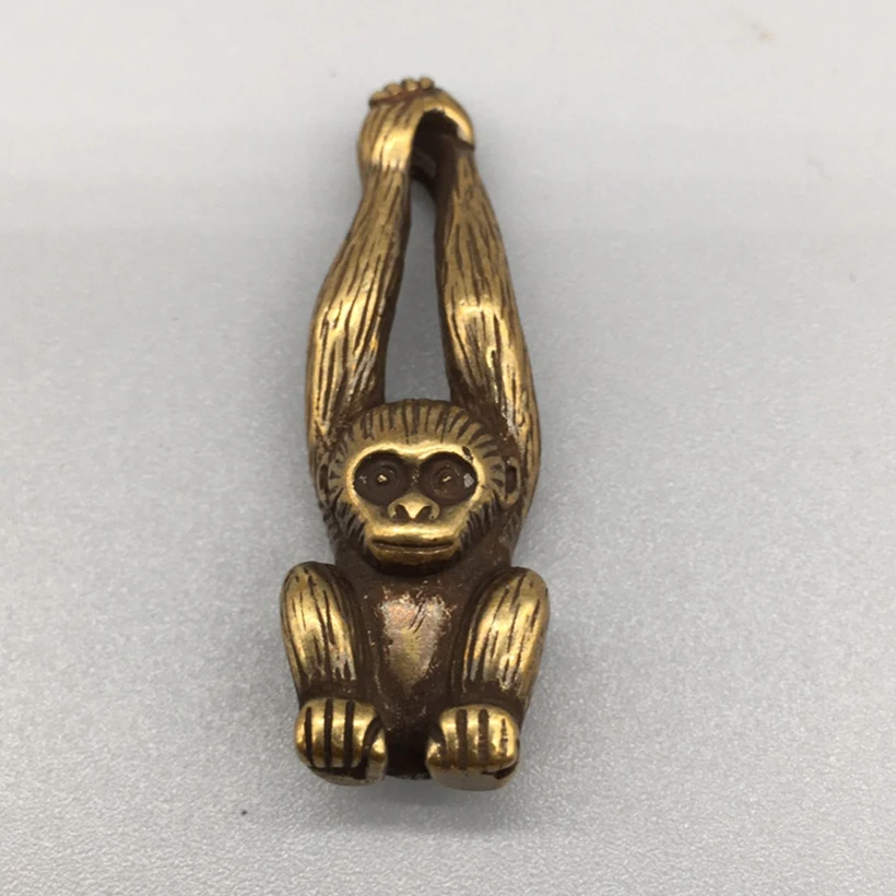 Bronze collection wins in the hand monkey pendant ornament