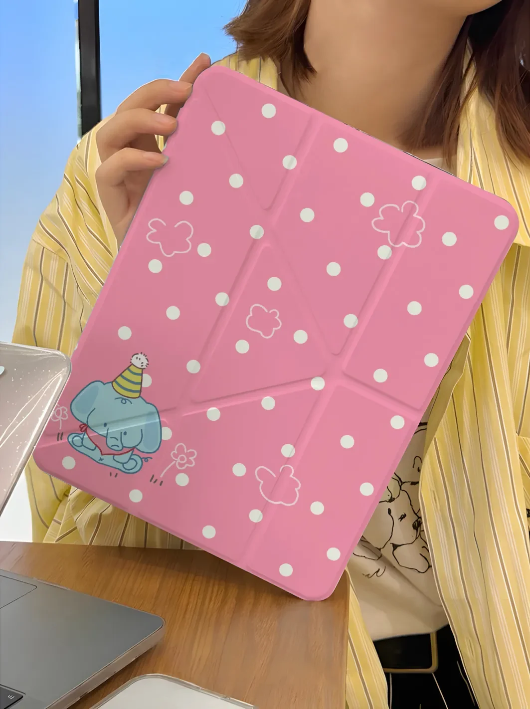 

Cute Elephant Polka Dot For iPad Case iPad Air 4 5 6 Pro 11 12.9 13 M4 10.9in Mini 7 6 Smart Y folded edge Case with Pen Holder