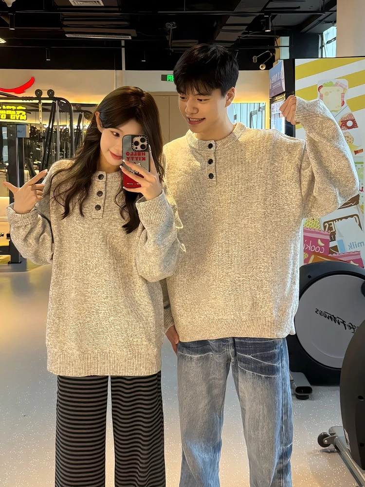 

Светло-серый мужской трикотажный джемпер с воротником хенли, базовая футболка, повседневный стиль, свободный крой, длинный рукав, осень-зима