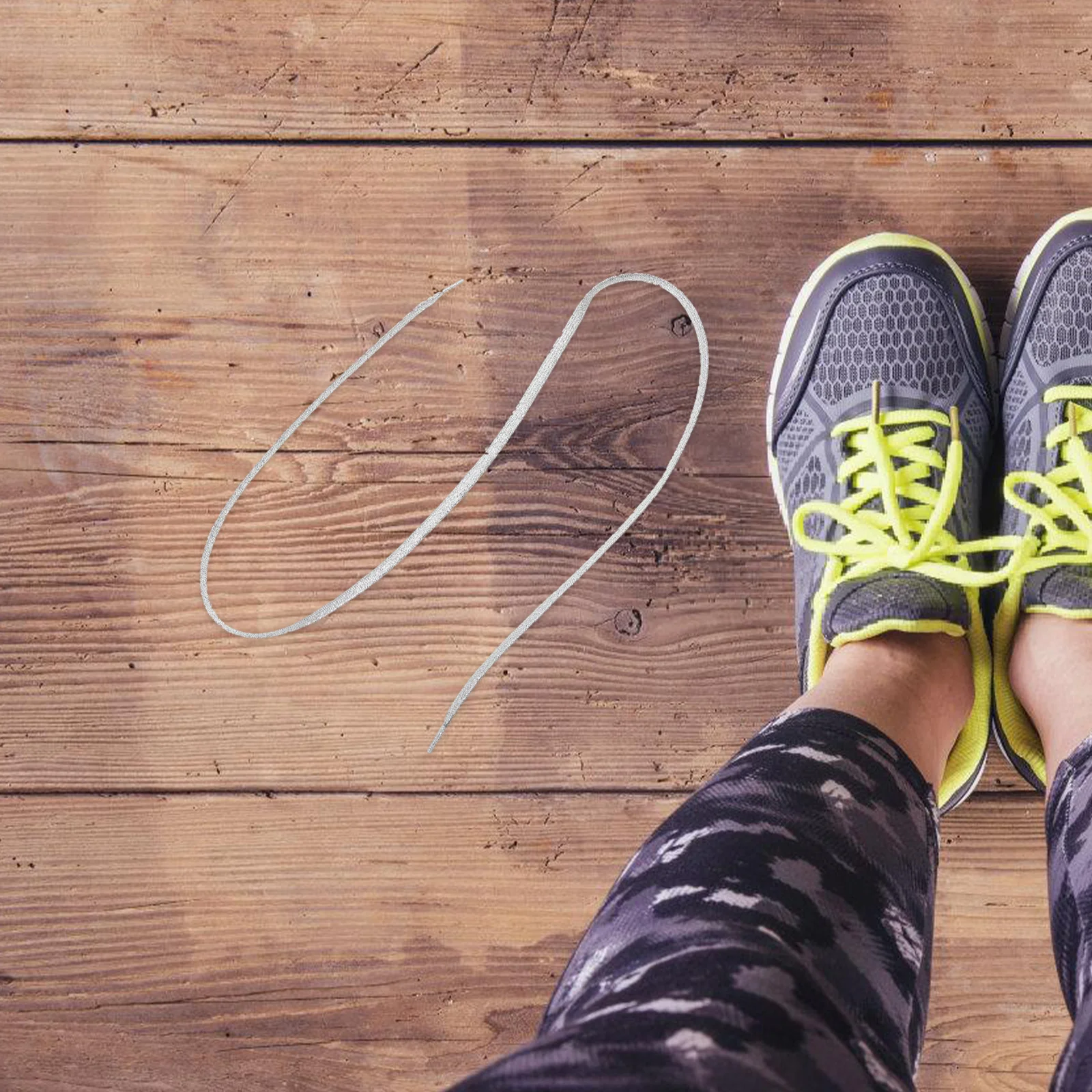 زوج واحد من أربطة الأحذية المسطحة الملونة، صناعة يدوية لامعة مناسبة للأحذية الرياضية، أربطة أحذية فضية لامعة #2