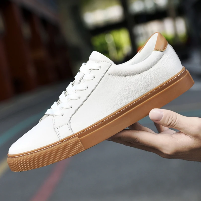 

2026 New Comfortable Men Skateboarding Leather Sports Shoes High Quality Leisure Fashion Shoes Trendy Flat Top Vulcanized Shoes