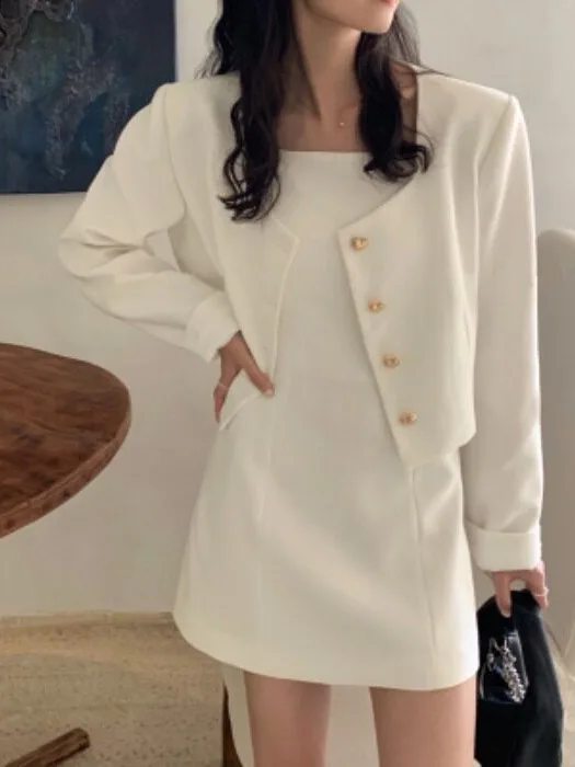 Korean Style Short Sleeve Women's Fashion Outerwear And Dress Set Versatile Elegant Skirt Suit for Various Occasions