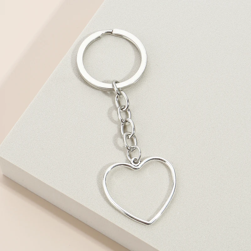 Cute Keychain Hollow Heart Key Ring Metal Key Chains Friendship Gifts For Women Men Handbag Accessorie Car Hanging Punk Jewelry