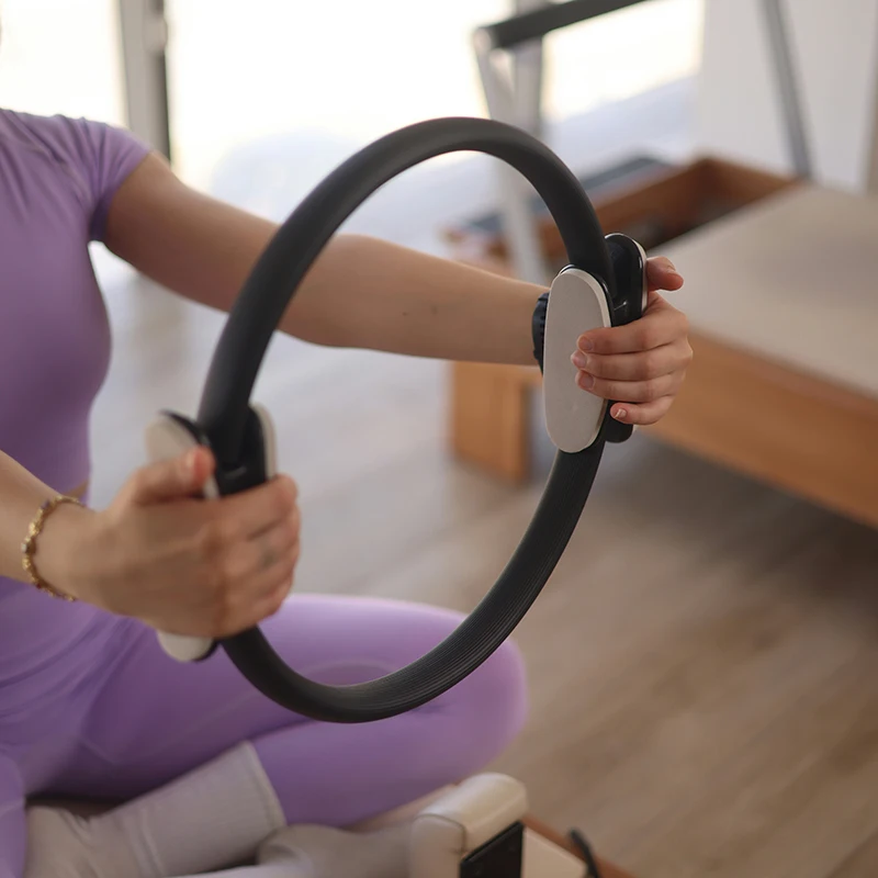 Women's Portable EVA Yoga Resistance Ring Magic Circle for Core Strengthening Pilates Fitness Exercise