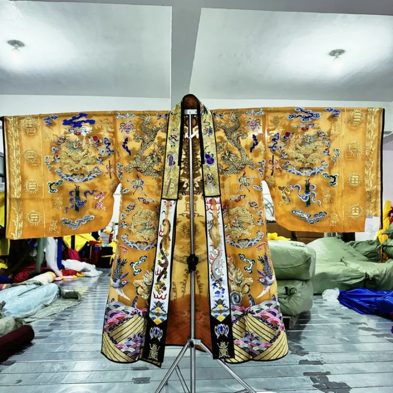 Yellow robes, descending robes, Taoist high-level robes, and Taoist robes available in multiple colors
