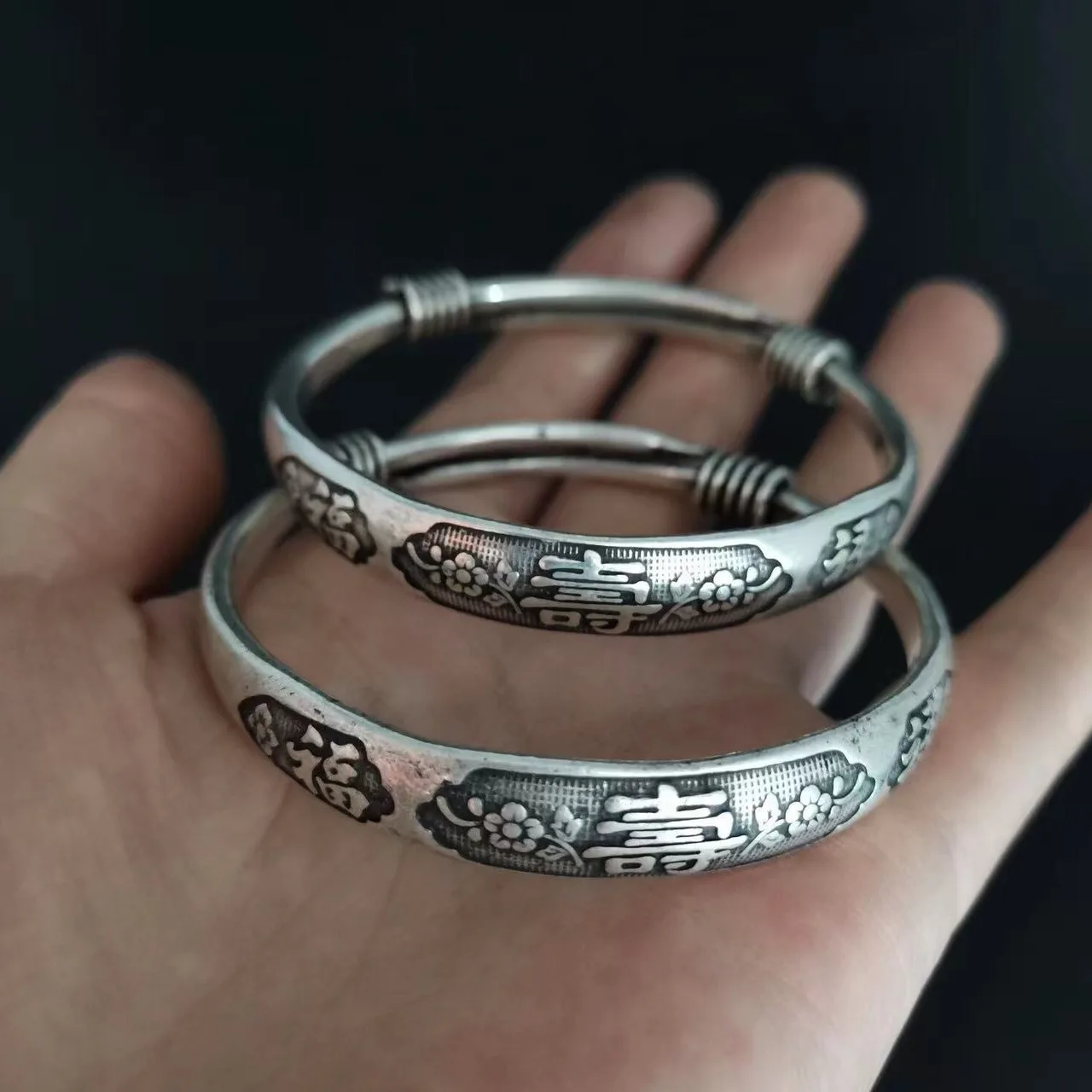 Vintage White Copper Plated Silver Fu Shou Floral Adjustable Bangle Chinese Lucky Women Collectible Bracelet Jewelry Gift