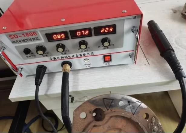 Quick Chuck 50 for Edm, Repair Defects of Aluminum, Iron, Copper, Steel and Other Materials. Electric Welding Machine