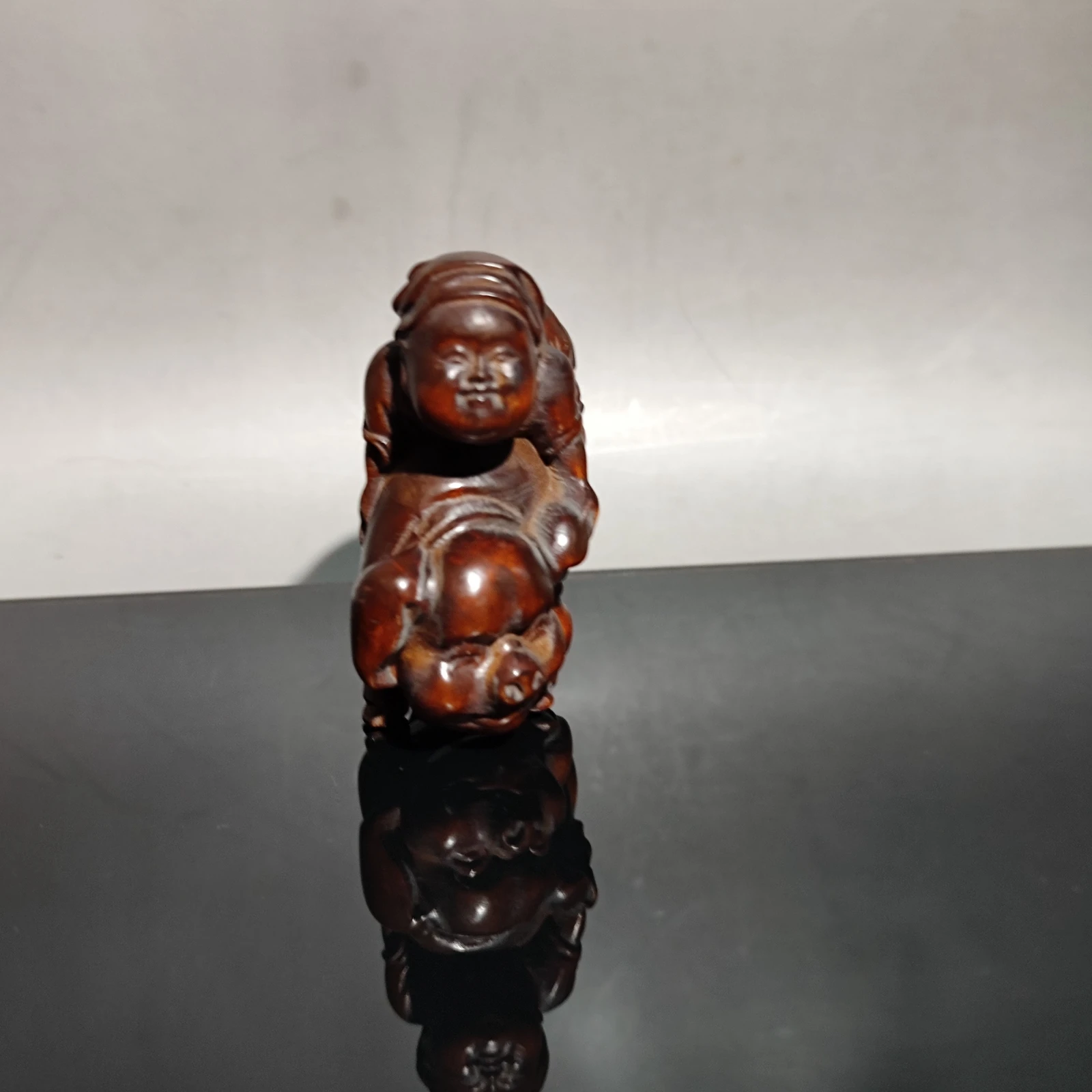 vintage wood carving mini home decor wooden Boxwood pig statue car decoration desk Study souvenir amusing