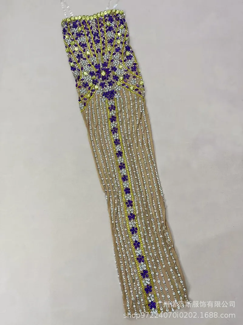 Luksusowa sukienka z dżetami, kontrastowe kolory, elegancka, na spotkanie roczne, damska sukienka z wyższej półki, model na wybieg, suknia wieczorowa.