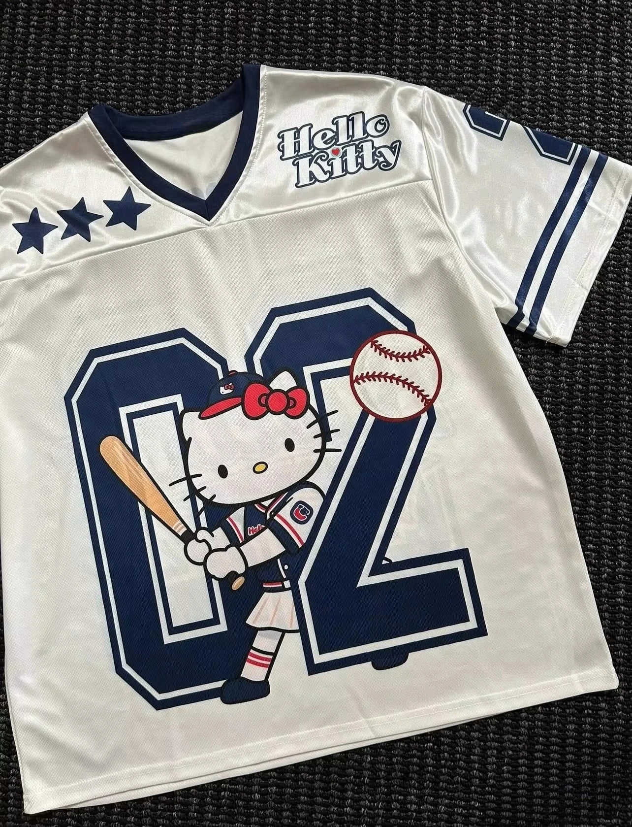 2026 Hello Kitty Summer Anime T-shirt Cartoon Sportswear Neutral Y2K V-neck Loose Casual Lightweight Breathable Street Top