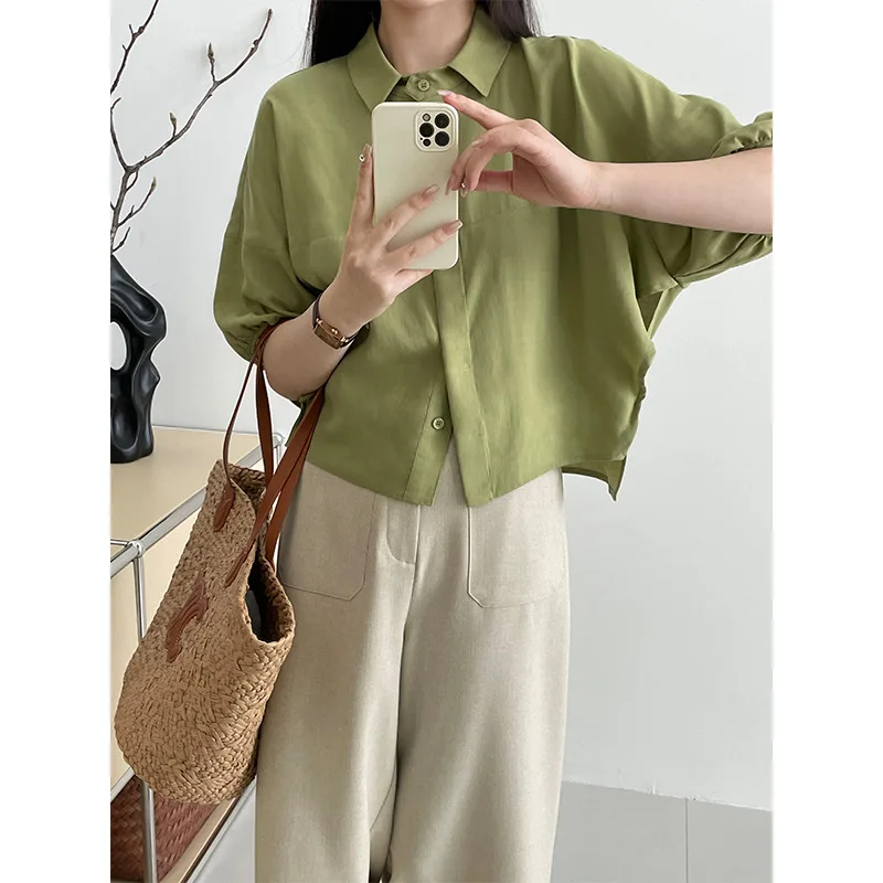 

Korean Version of Bat Sleeve Design Slit Shirt for Women's Loose Casual Versatile Slimming Short Top