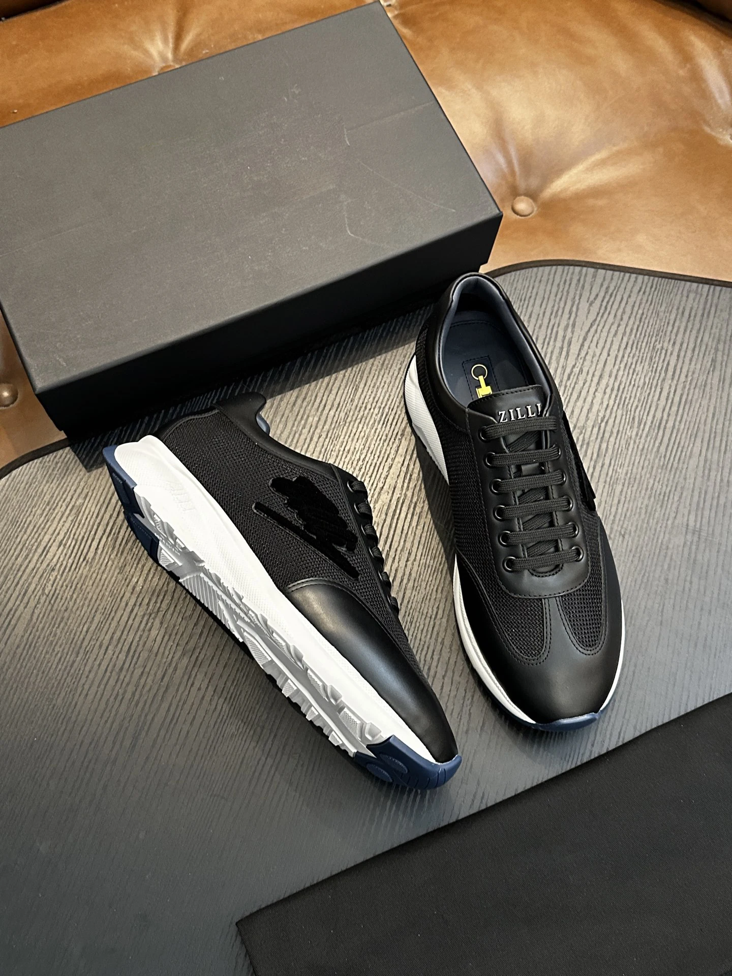 BLLIYOSS Men Shoes Calf leather stitching leather Sports comfort high-quality outdoors Men European OLD MONEY newly rich 39-44
