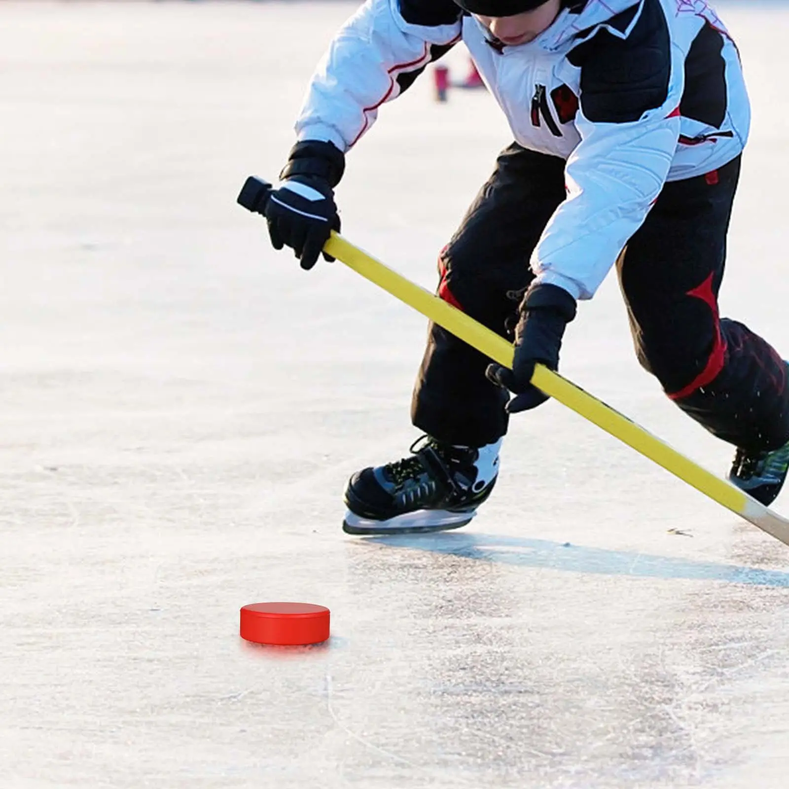 6Pcs PU Coated Foam Ice Hockey Pucks Lightweight Gentle Training Pucks Ideal for Kids Beginners Stick Control Passing Drills