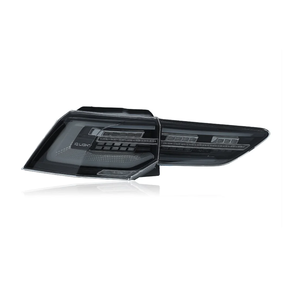 Suitable for the 21-24 model year Volkswagen Golf 8 rear light assembly modification - black and white high-end LED light