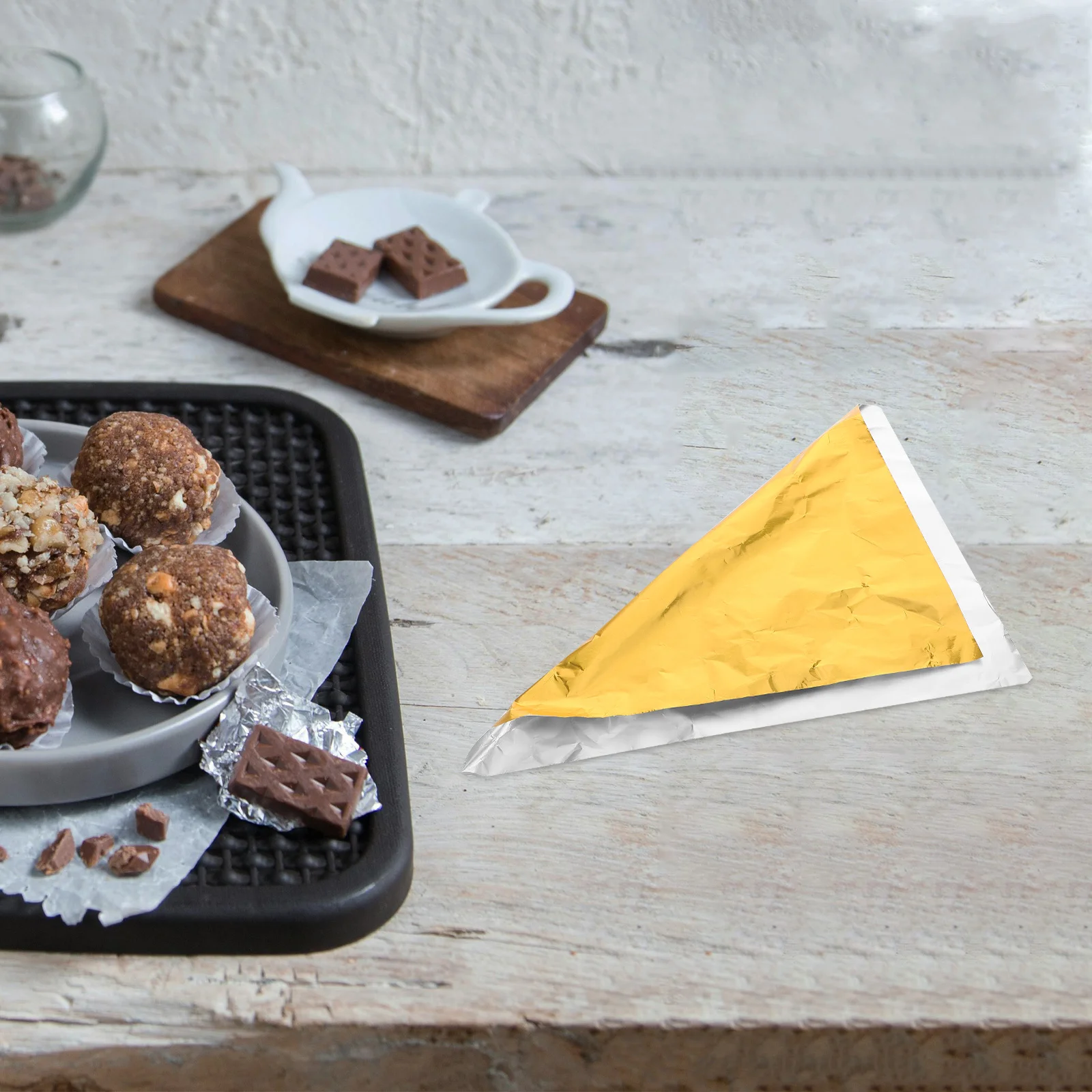 

100Pcs Foil Candy Wrappers Chocolate Packaging Paper for Homemade Candies Caramels Muffins Fresh Keeping Elegant Treat Wrapping