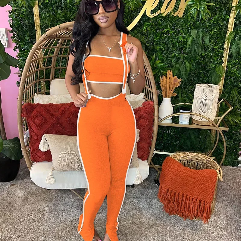 Gestreiftes, passendes Urlaubs-Sets für Damen, 2-teiliges Outfit, Sommer 2024, trägerloses Crop-Top und Schlitz-Schlaghose, zweiteiliges Set für Damen