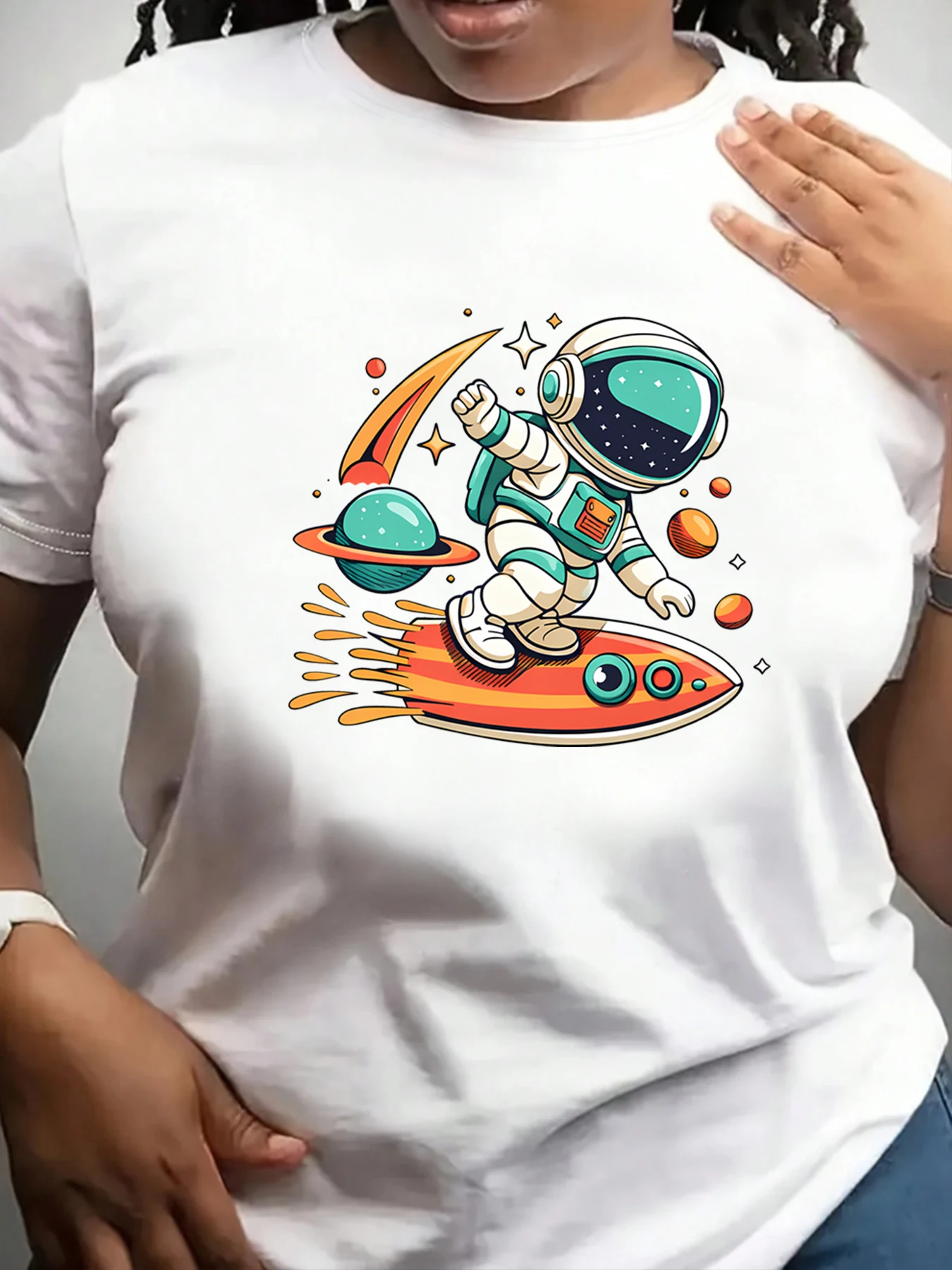 

【ZXH11187】Astronaut Surfing Rocket Graphic Plus Size Women's Printed Crew Neck T-Shirt Sci-Fi Casual Short Sleeve Top