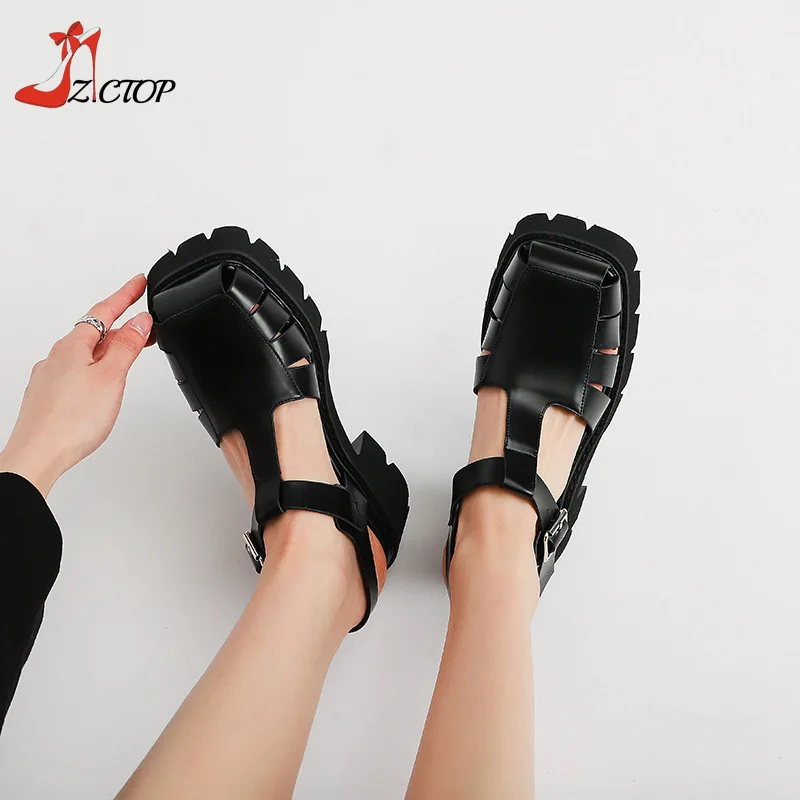 Women Fashion Ankle Strap Sandals Summer Closed Toe Platform Roman Shoes Retro Thick Bottom Gladiator Sandals Big Size 42 43