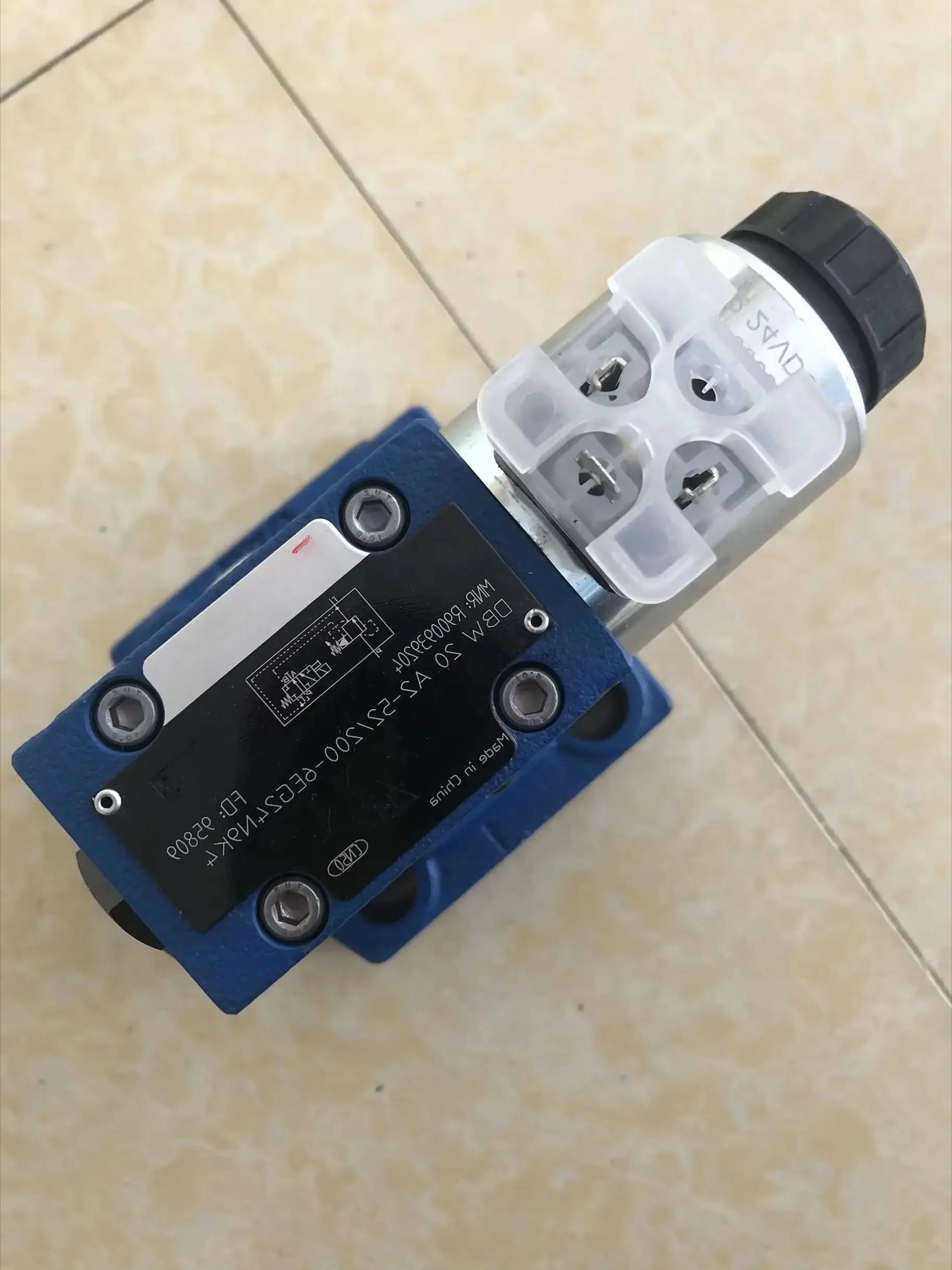 Non real price negotiation overflow valve DBW20A2-52/200-6EG24N9K4 ordered