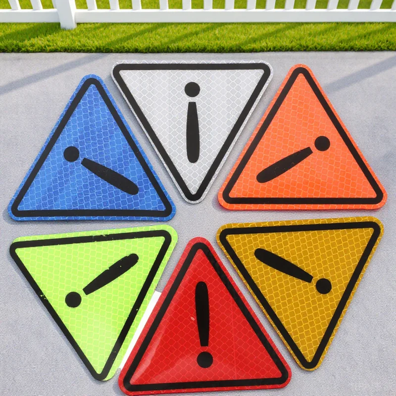 1Set Reflective Stickers Universal Fit Car Danger Sign Bright Reflective Label Simple Installation Suitable for All Vehicles