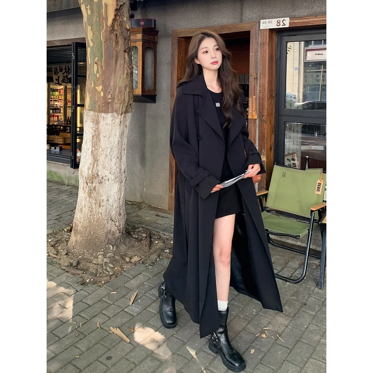 

Классическое женское пальто в стиле Хепберн, корейская версия, прямой крой, длинный рукав, с пуговицами, средней длины, осенняя новинка
