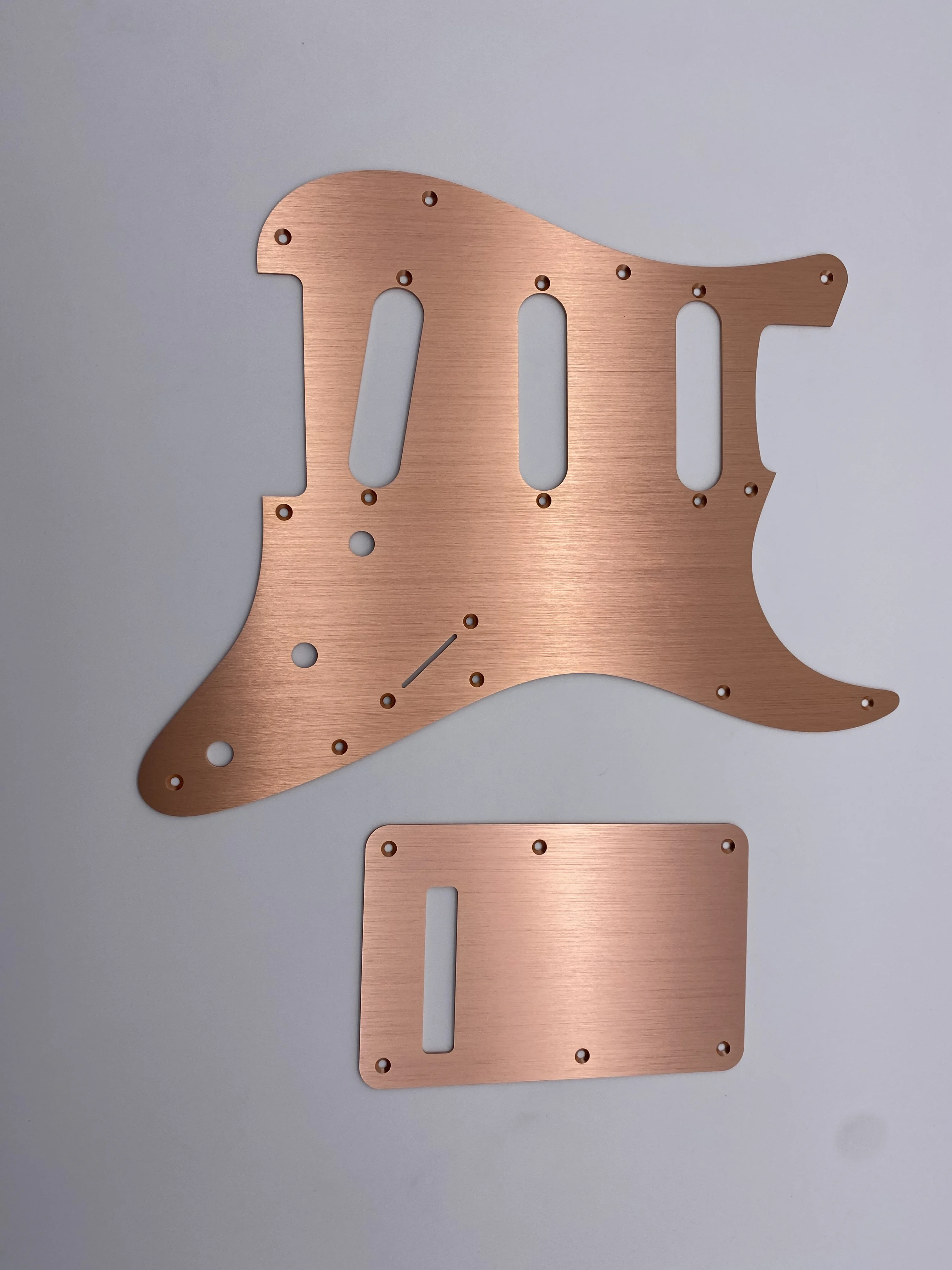 11-Holes Aluminum Anodized Modern Style ST SSS single Vintage62 Guitar Pickguard Scratch Plate Fits for American/Mexican Fend