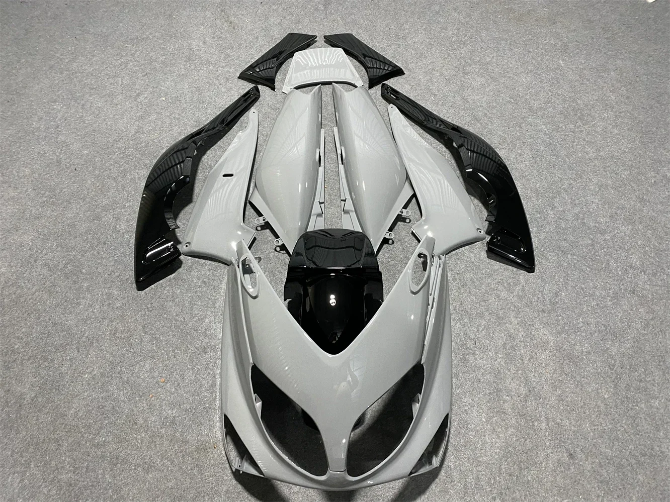 

Motorcycle Fairing kit for Yamaha TMAX500 01-07 500 2001 2002 2003 2004 2005 2006 2007 Fairing cement grey Black White