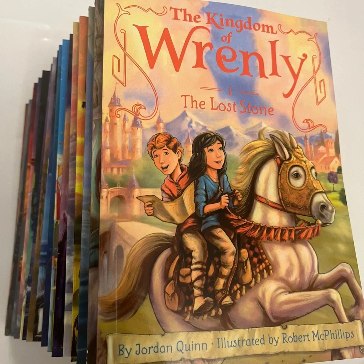 

The Kingdom of Wrenly Wren 20 Children's English Stories B5 Large Print Edition Comic Book