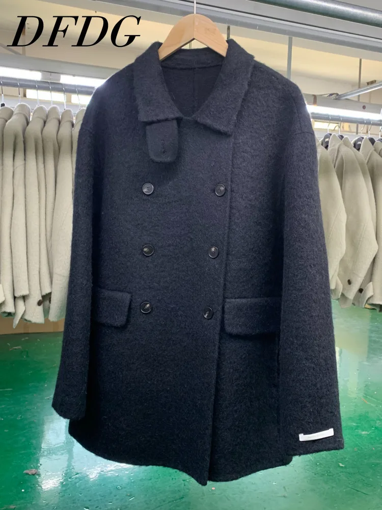 

DFDG 2025 Women’s Minimalist Double-Breasted Stand Collar Coat Structured Shoulder Heavyweight Winter Elegant Outerwear Coat