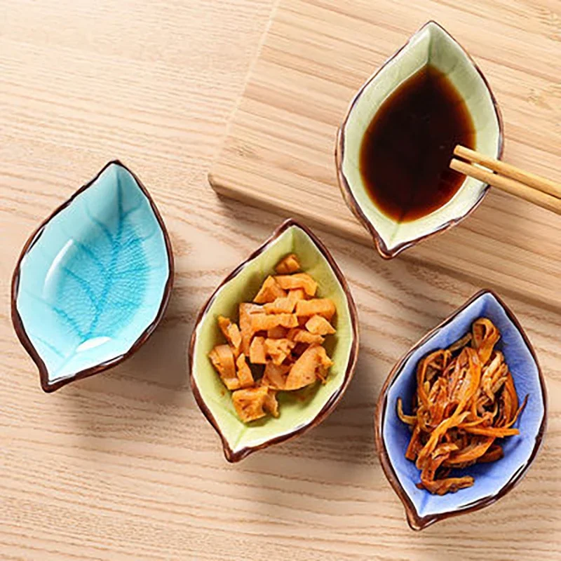 1pcs Leaves Ceramic Saucer Kitchen Multi-Purpose Seasoning Dish Small Dish Crackle Glaze Seasoning Sauce Vinegar Tableware