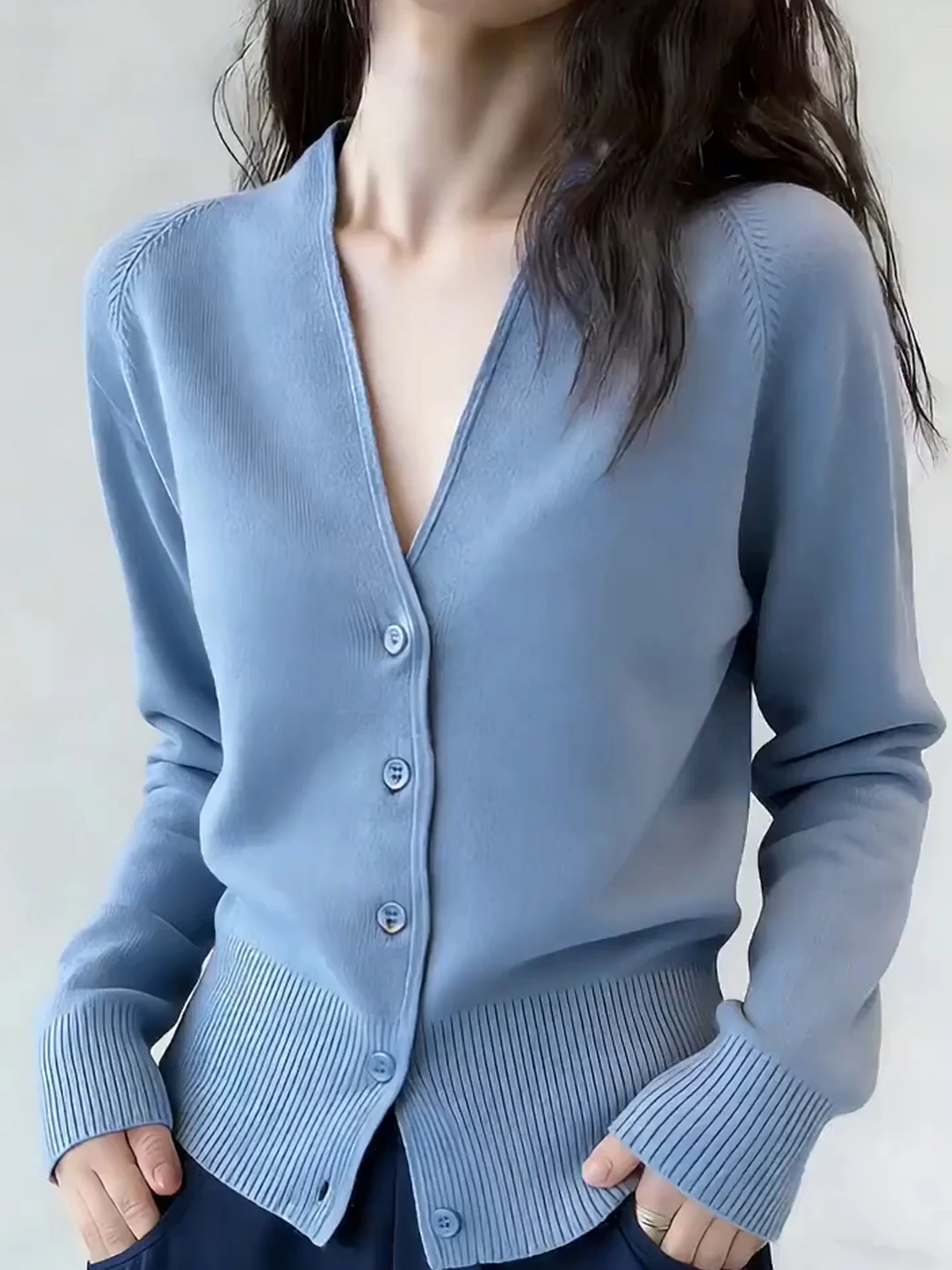 

Soft V-Neck Long Sleeve Knitted Sweater Korean Style Spring New Arrival Women's Fashionable Versatile Blue Knitwear