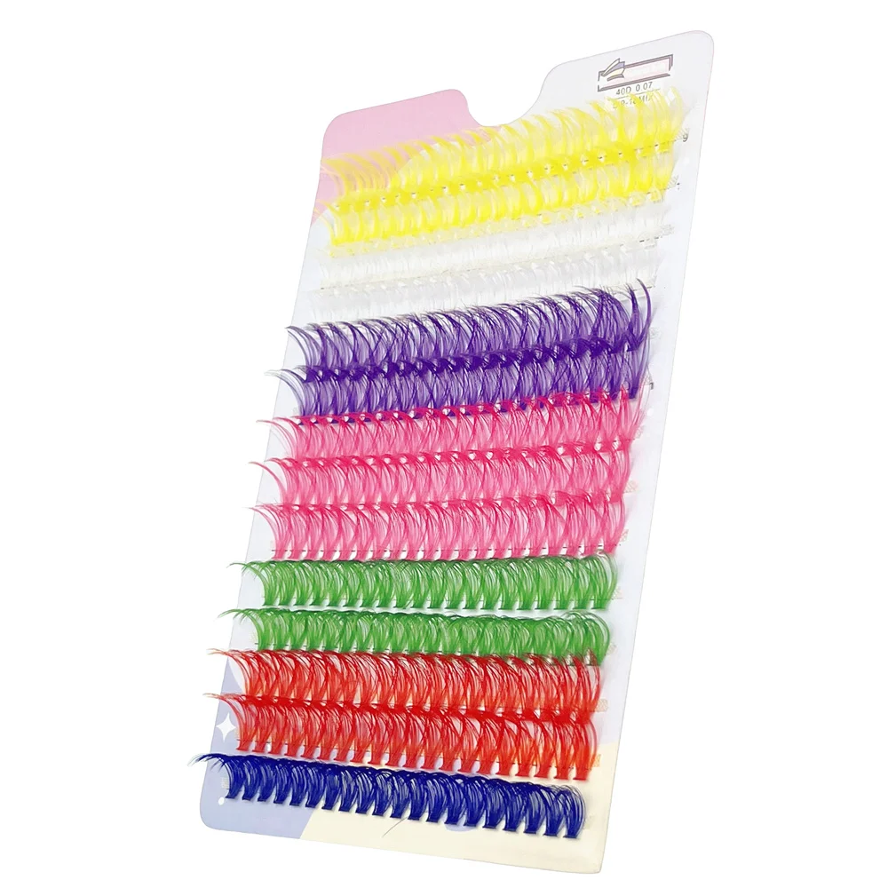14 rows of colorful tufted false eyelashes, D-shaped curled tufted eyelashes lengthened to create a natural makeup effect