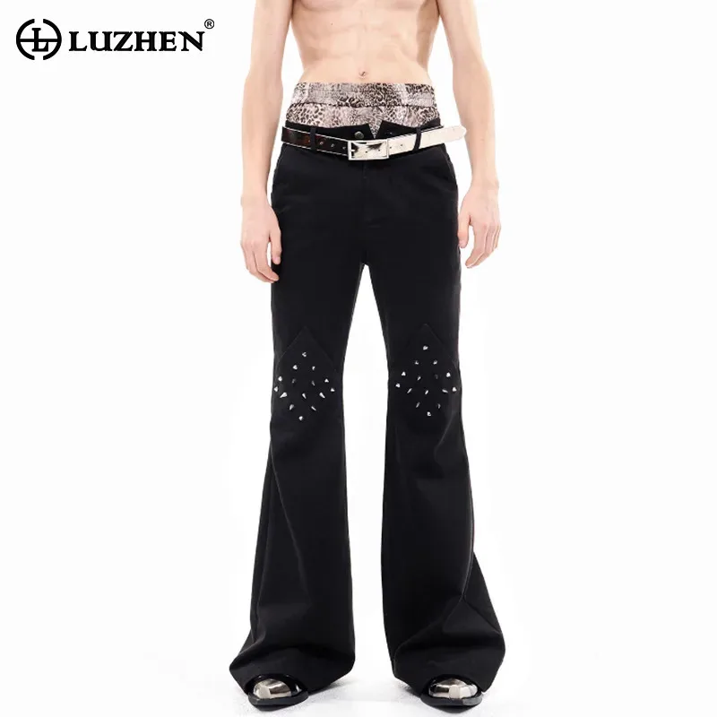 

LUZHEN модные персонализированные коленные заклепки с металлическим декором, тонкие широкие повседневные брюки, мужские повседневные брюки 2025 года, новые оригинальные уличные брюки JY4581