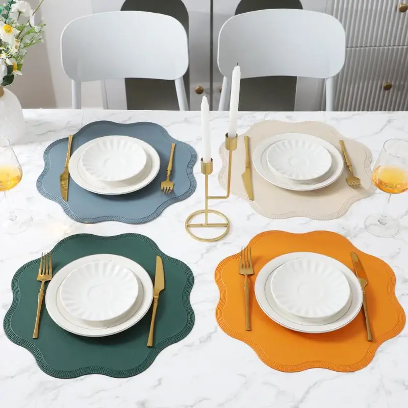 Flower Shaped Leather Placemats Heat-Resistant Washable Place Mats Waterproof Non-Slip Kitchen Tableware Pad Christmas Decor