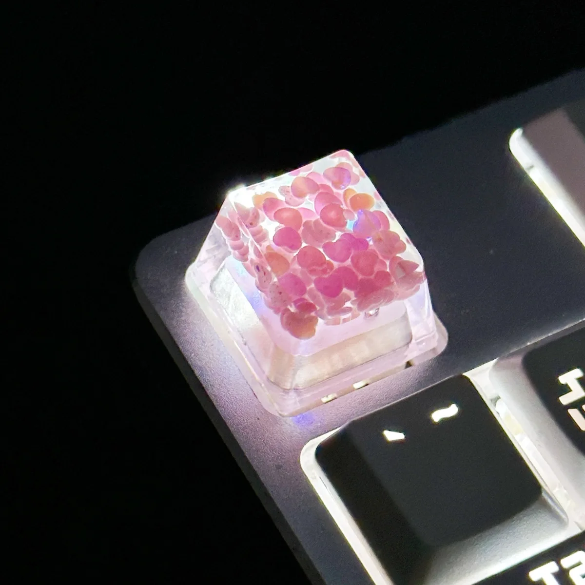 1Pcs New Best Selling Translucent Love Sequins Keycaps Cross Axis Mechanical Keyboard Keycaps With Accessories