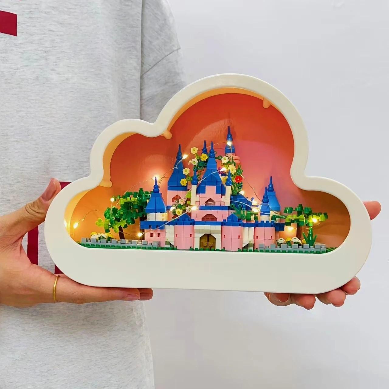 NEW IN STOCK Fairy Tale Castle Cloud Mirror 2.5 Micro Drill Particles Building Blocks Bricks Toys Gifts