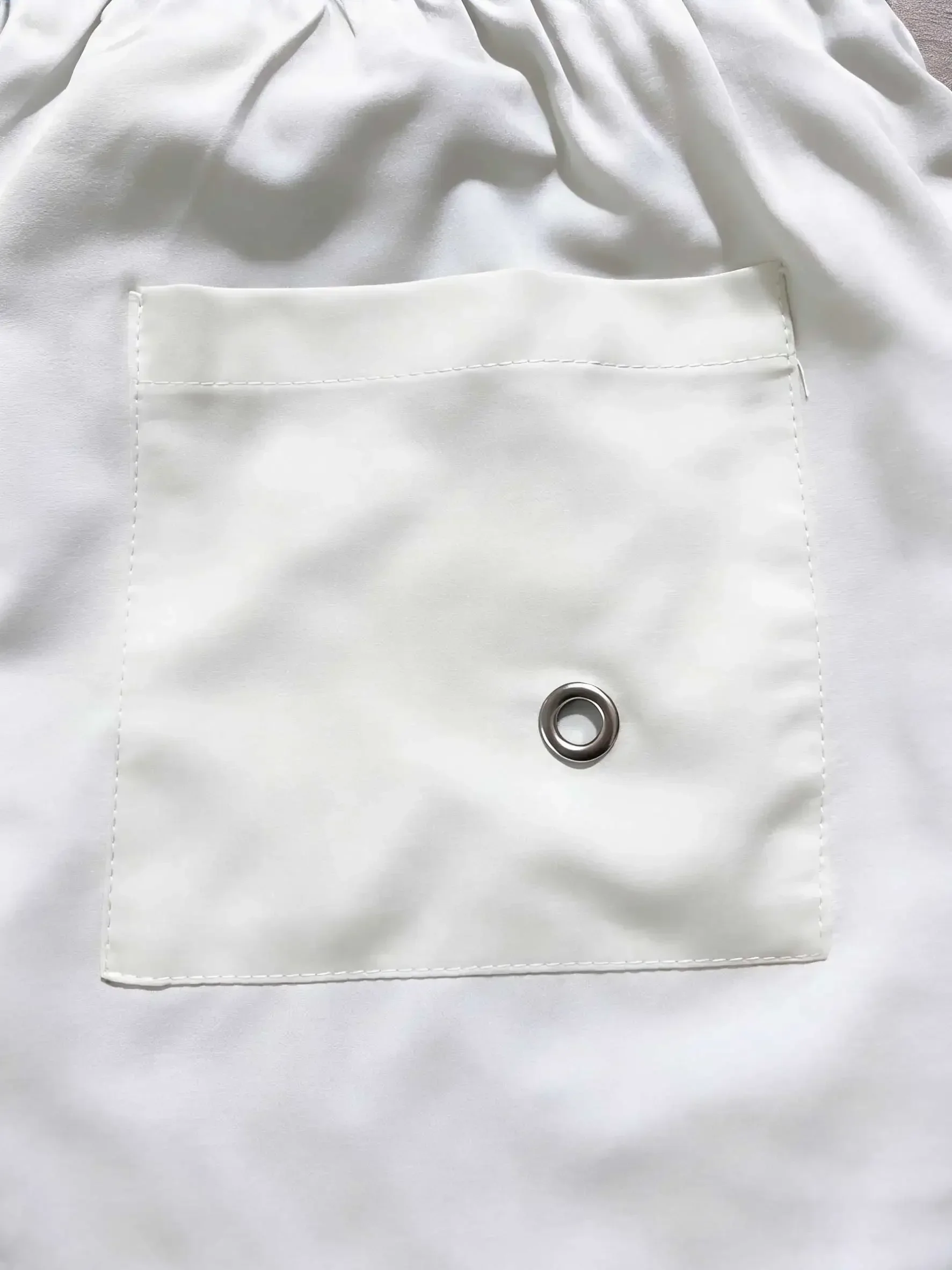 Herren-Badeshorts mit Kordelzug und Netzfutter, elastischem Bund, atmungsaktiv, weich, lässig, Alltags-Streetwear – Detail 7