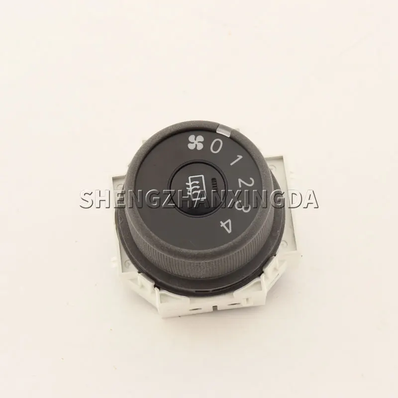 Car Air Conditioning Panel Knob Switch Wind Speed Heating Control Switch Suitable for Toyota Corolla 2007 2008 2009 2010 2011 2012 2013
