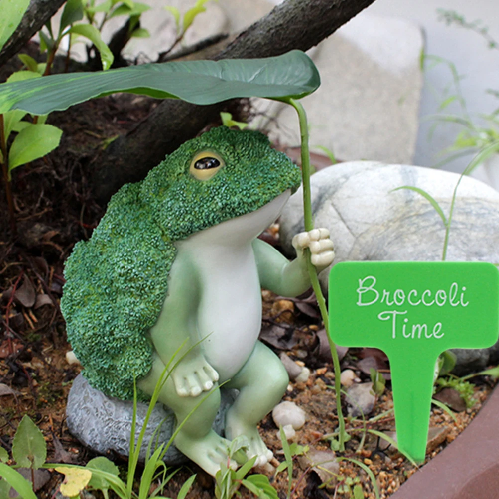 

Frog Ornaments Broccoli Figurine Desktop Miniature Figurines Statue Plastic Cute Decor