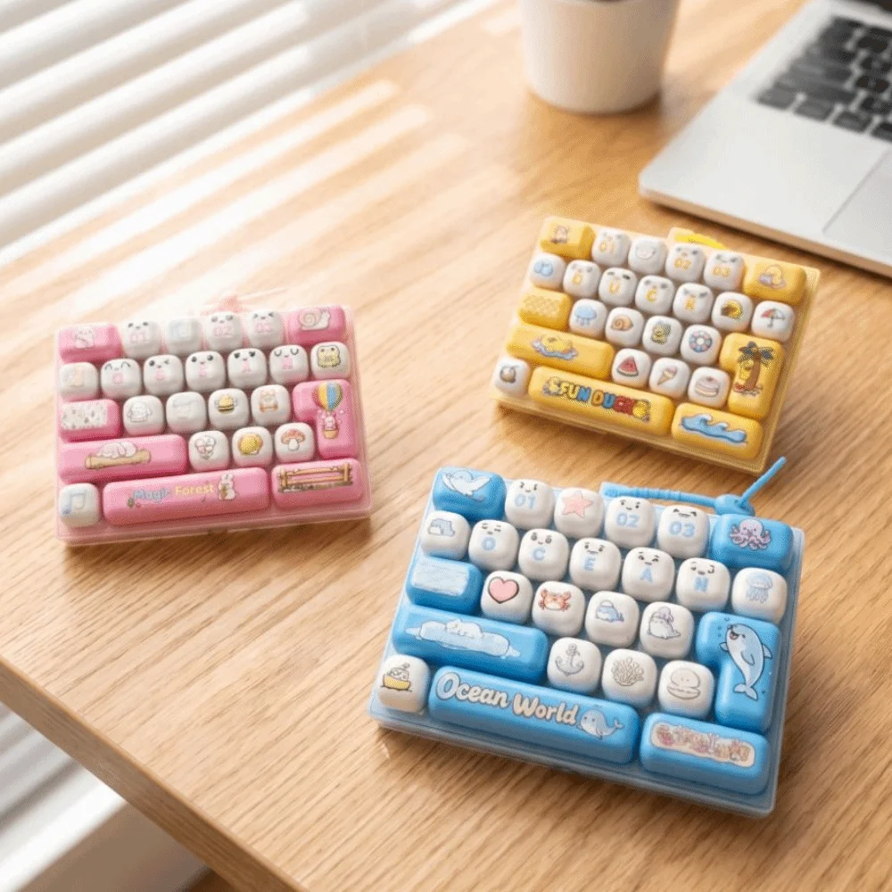 26 Key Decompression Button Cute Design Creative Style Mini Keyboard Pendant Small Gift Bag Hanging Ornament Keyboard Keychain