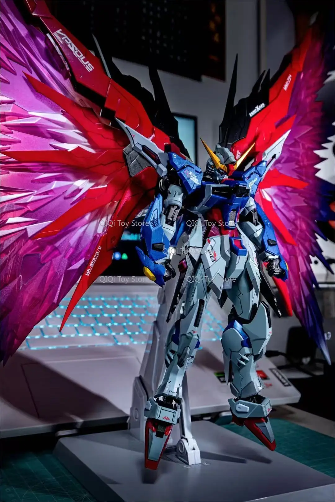 in stock 8828MB Style Destiny Assembled Model Toy 1/100